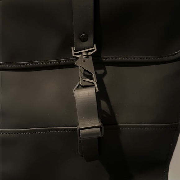 Rains Waterproof Rucksack Backpack- Black - Picture 2 of 3